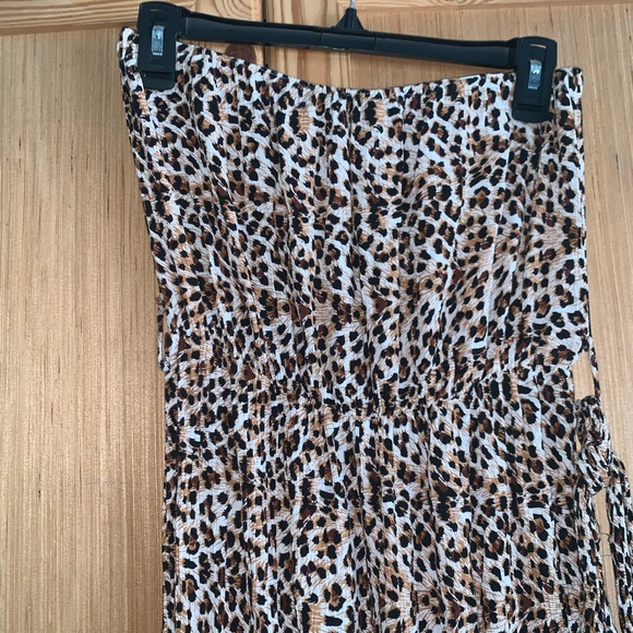 Simplee cheetah leopard printed strapless tube top romper jumpsuit size S - Picture 3 of 4